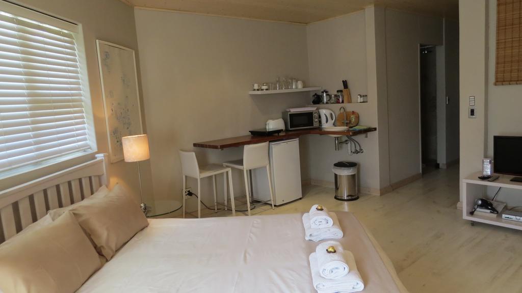 Hotel Kasa Nama Edgemead Habitación foto