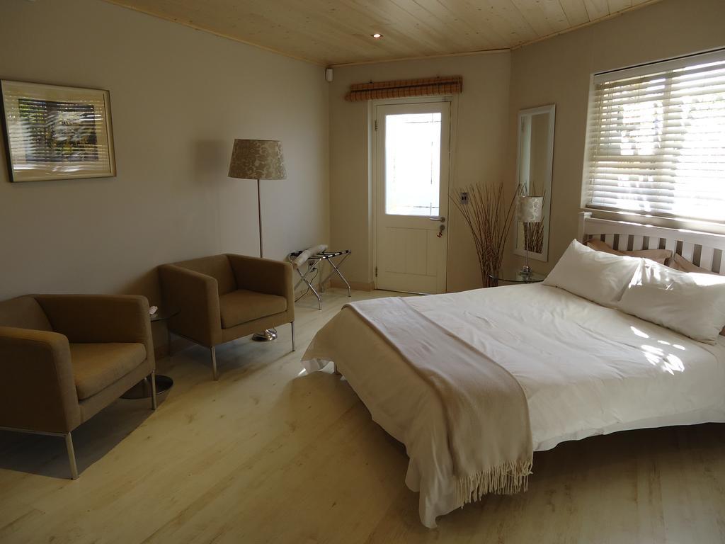 Hotel Kasa Nama Edgemead Habitación foto